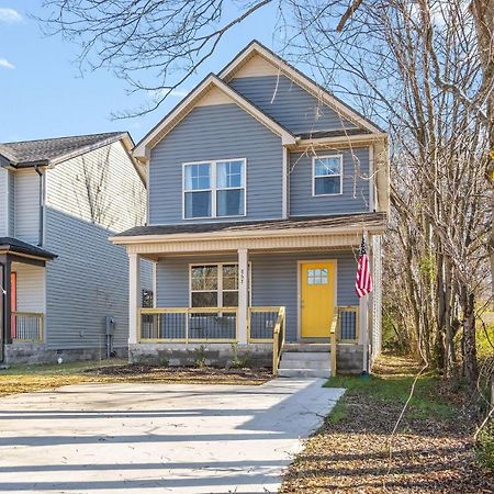 Darling In Downtown Clarksville-- Mins To Downtown! Экстерьер фото