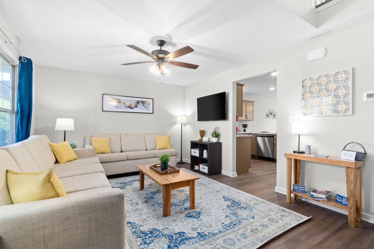 Darling In Downtown Clarksville-- Mins To Downtown! Экстерьер фото